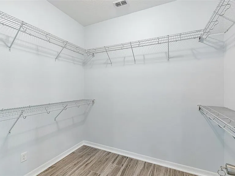 11852 Gavin Ln — Photo 24