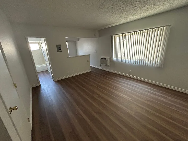 832 Azusa Ave #6 — Photo 11