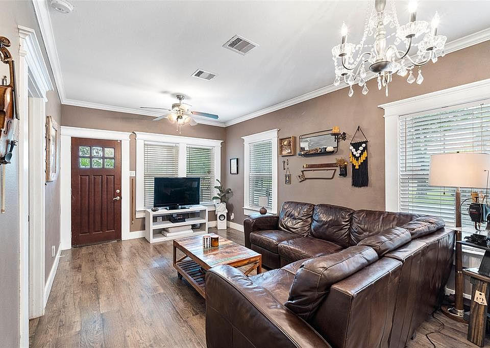 4401 Elysian St, Houston, TX 77009 | Zillow