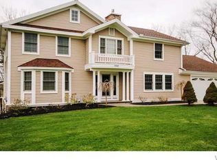 5941 Powers Rd, Orchard Park, NY 14127