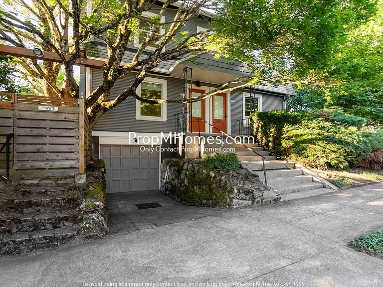 2233 SE Taylor St — Photo 21