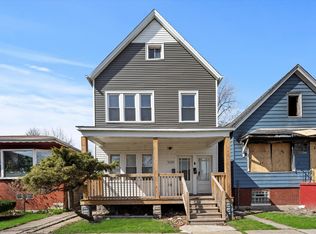 9118 S Harper Ave, Chicago, IL 60619