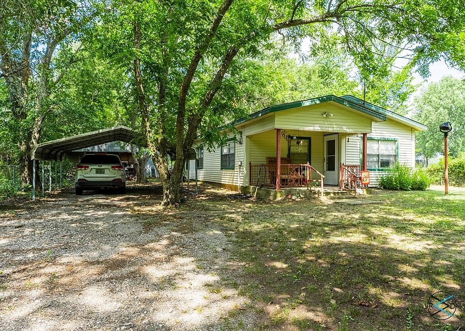1st image of 1612 County Road 2404