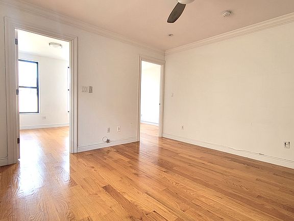 4th image of 500 Cathedral Pkwy #3C