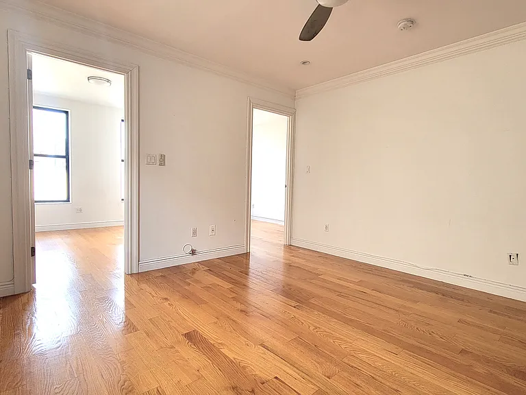500 Cathedral Pkwy #3C — Photo 4