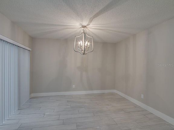 4th image of 1527 Pickwood Ave