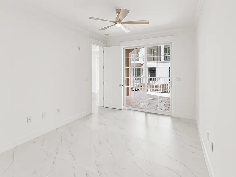 47 SW Osceola St #206 — Photo 13