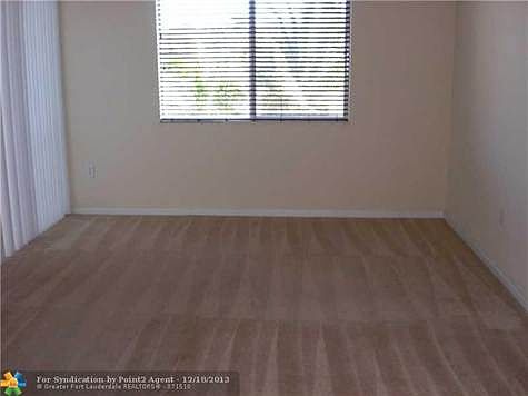 2nd image of 3500 Oaks Clubhouse Dr #207
