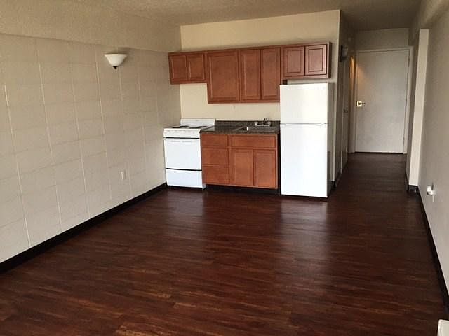 1st image of 3119 Chariton St