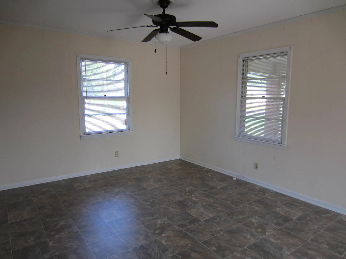 Three Bedroom Home for Rent in Hahira, GA — Photo 4