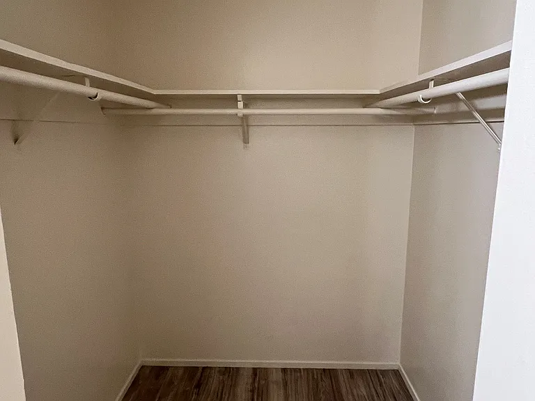 Park Place Apartments — Photo 3