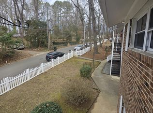 139 Johnson St APT B, Chapel Hill, NC 27516