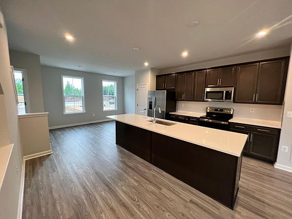 2nd image of 700 McCormick Farm Dr