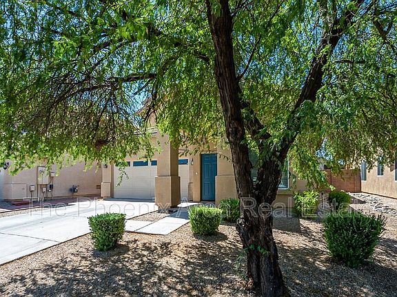 3rd image of 44299 W Oster Dr