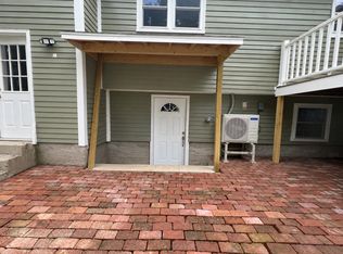 8 Birch Ln #A, Shrewsbury, MA 01545