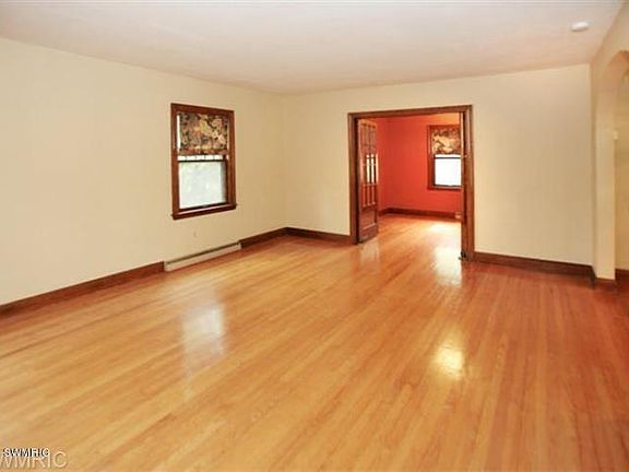 2nd image of 3619 Kalamazoo Ave