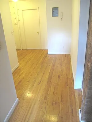 Rented by Mark David | media 26