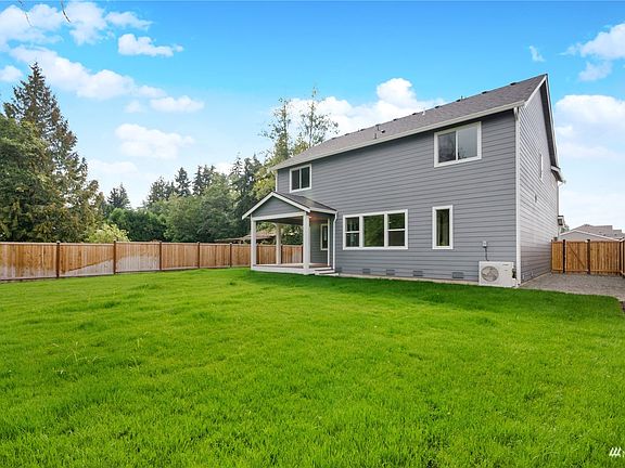 4th image of 10909 71st Avenue Ct E