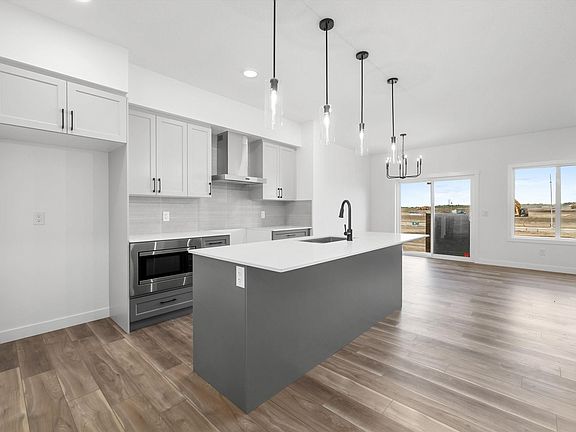 4th image of 1850 187th St NW