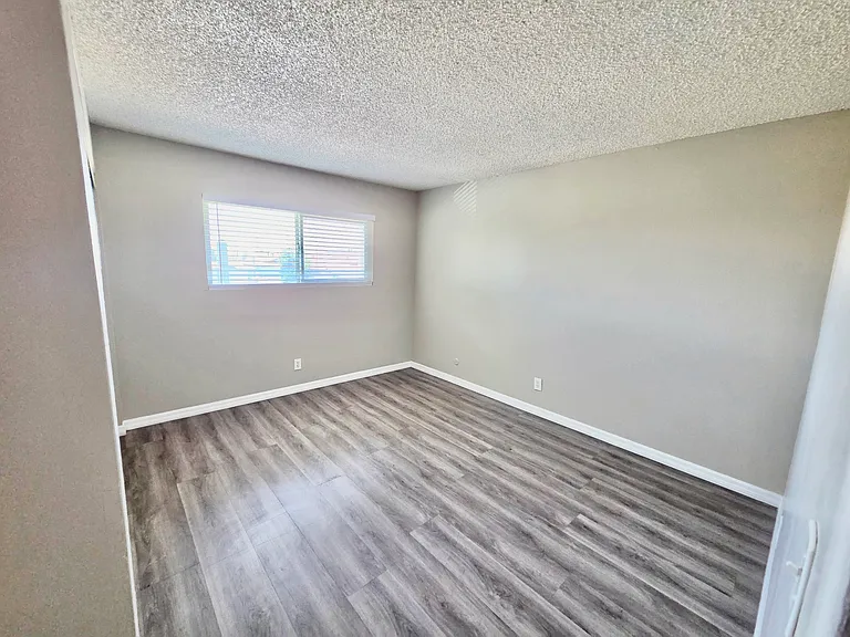 3060 Canyon Crest Dr #11 — Photo 9