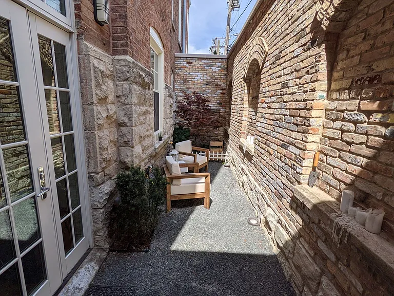 Motley School Apartments — Photo 32