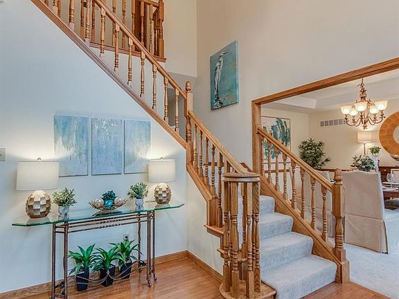 4th image of 706 Boroughwood Cir