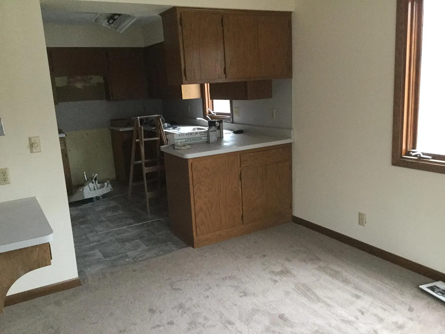 2 bed, 1792 sqft, $2,000 — Photo 2