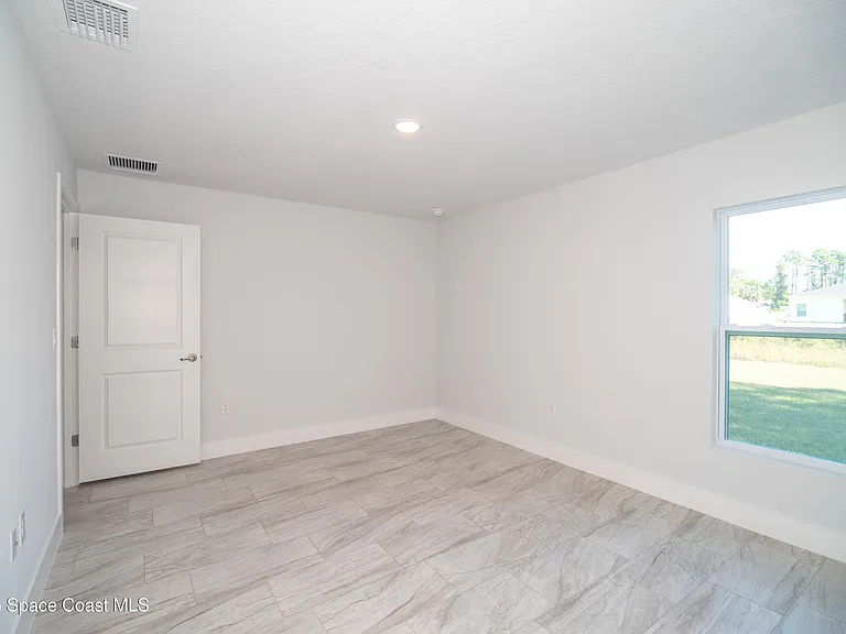 1241 Platt Ave SW — Photo 10