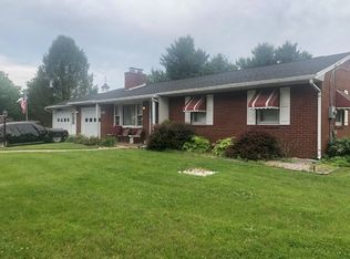 12852 Resh Rd, Hagerstown, MD 21740