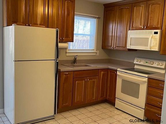 4th image of 59 Huntwood Dr