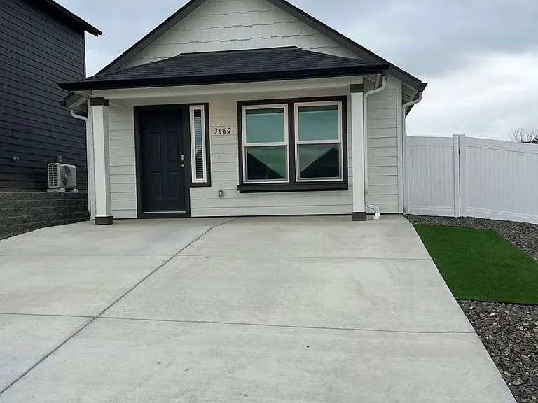 3662 S Penn Pl — Photo 1