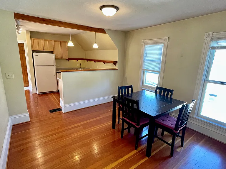 Kitchen, Dining room