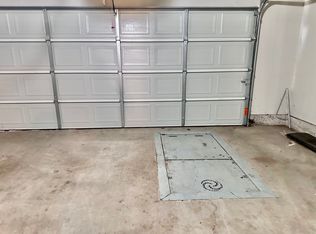 2129 Briarcliff Dr, Moore, OK 73170