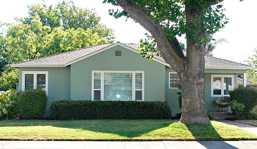 2nd image of 1511 Christopher Way