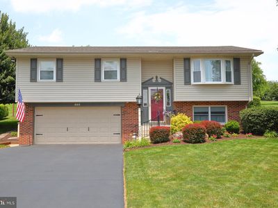 525 Terrace Ave, Mount Joy, PA, 17552