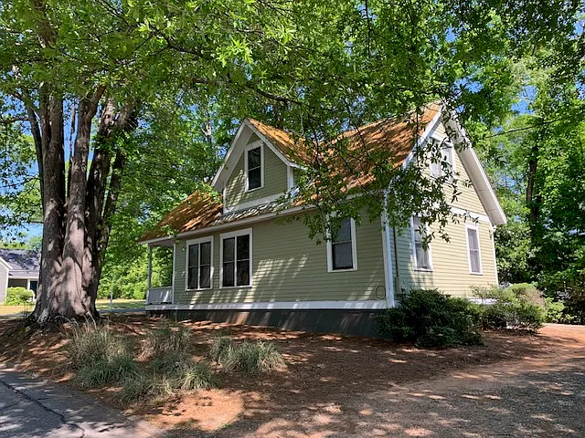 493 Yonah Ave — Photo 1
