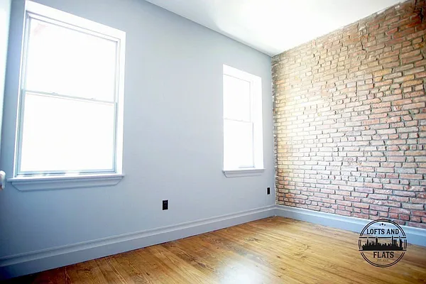 Rented by Lofts and Flats LLC | media 24