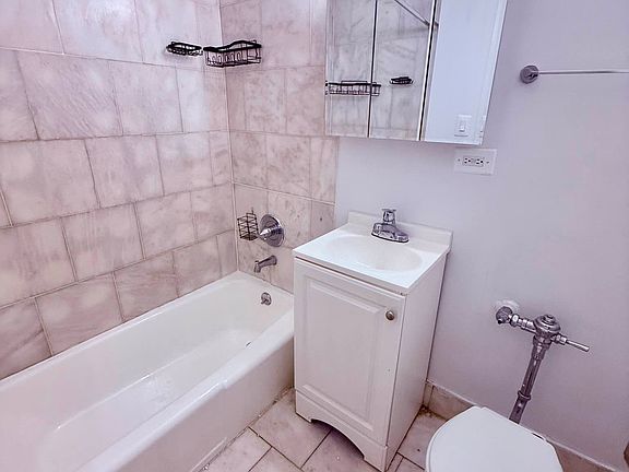 4th image of 316 E 83rd St #1