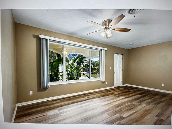 3rd image of 515 Cypress Rd