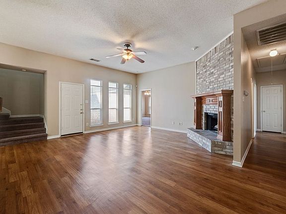 4th image of 1557 Aberdeen Dr
