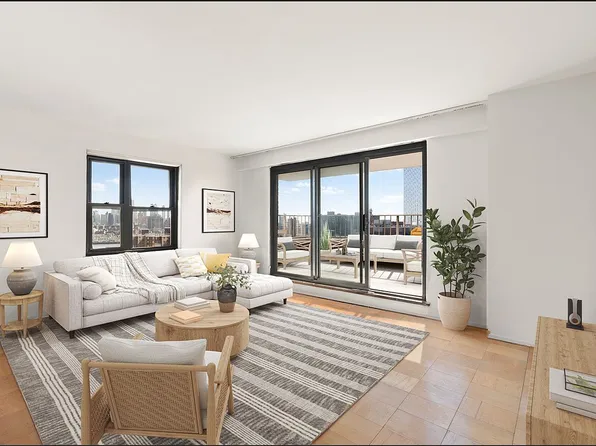 264 Broadway APT C1801, New York, NY 10002