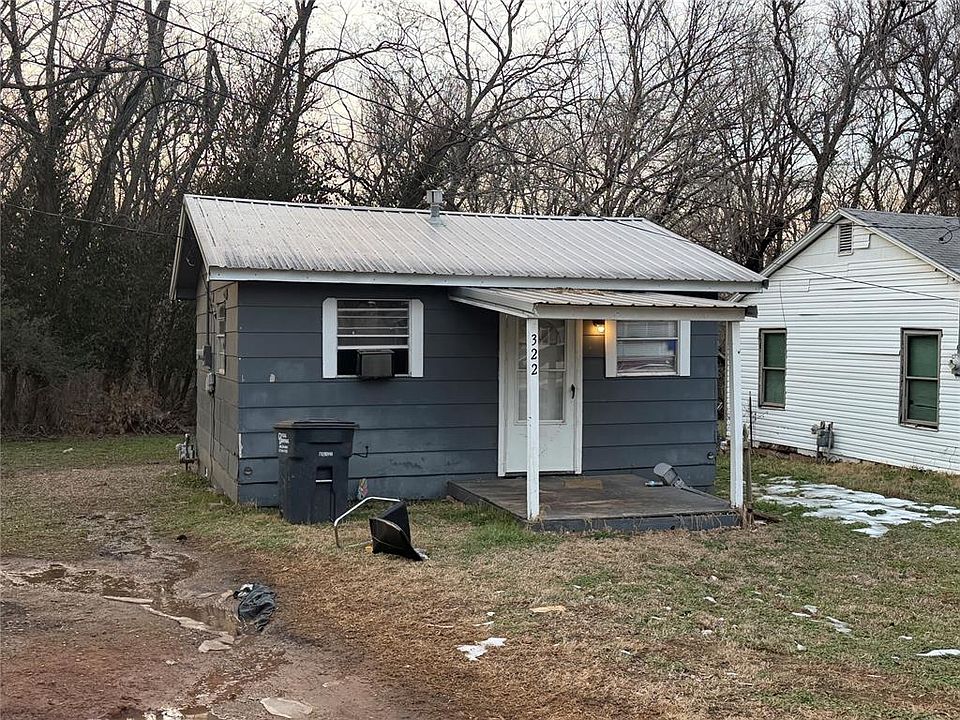 2nd image of 322 S Draper Ave