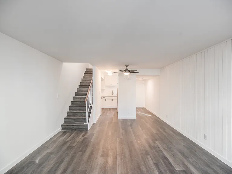 12659 Moorpark St #17 — Photo 6