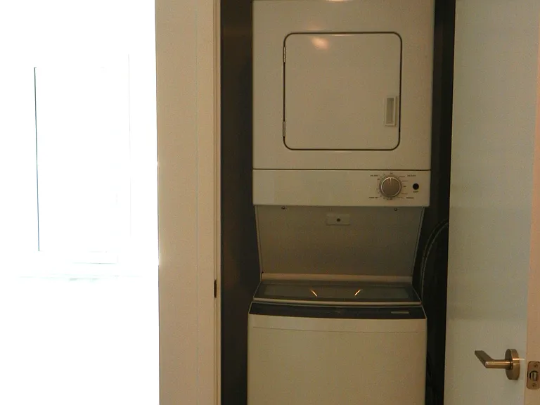 230 Simcoe St #1333 — Photo 18