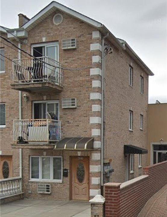 1st image of 69-23 62nd Dr