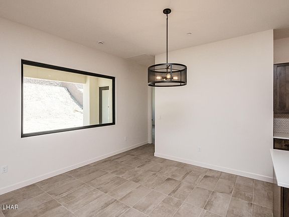 4th image of 7991 Plaza De Los Borregos