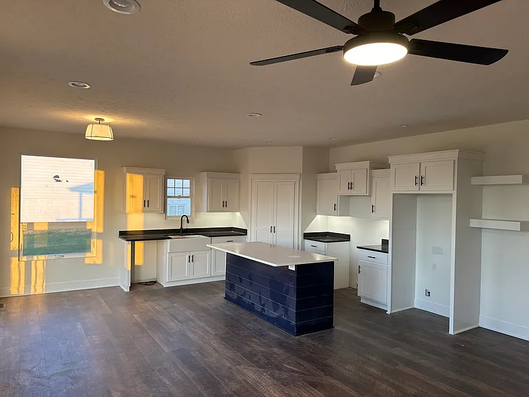 22957 Cayuse St — Photo 5
