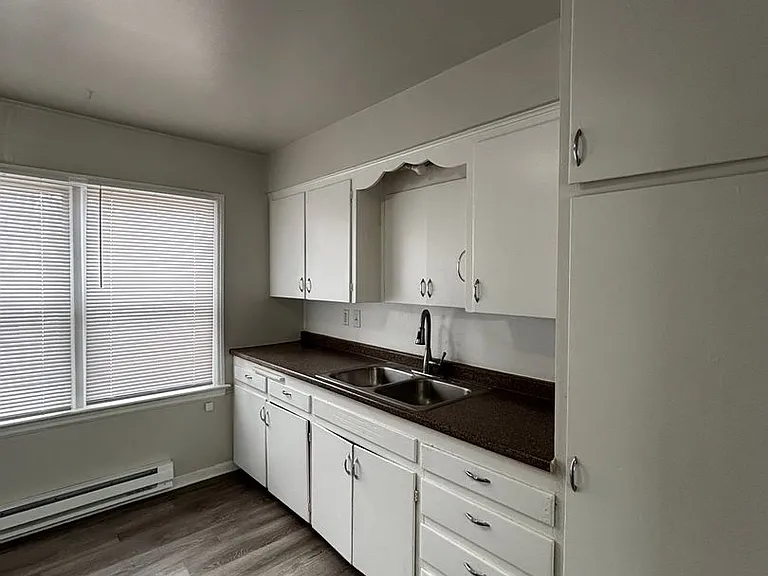 1624 N Arthur Ave — Photo 5