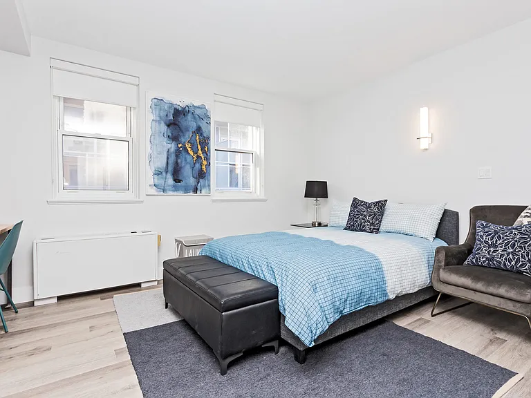 330 McLeod St — Photo 16
