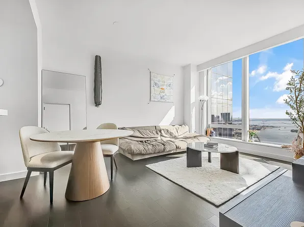 252 South Street image 6 of 23